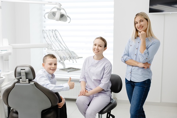 Reasons To Choose A Pediatric Dentist For Your Child’s Dental Care